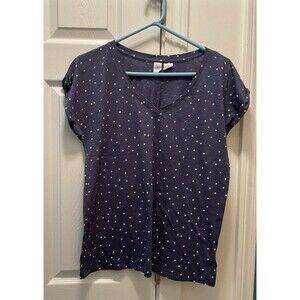 Women's Large V-Neck Shirt with Stars‎